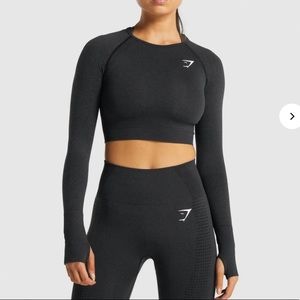 GYMSHARK long sleeve crop top - black - XS